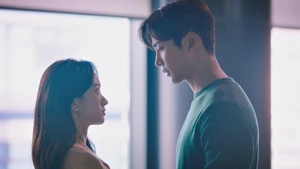 She Would Never Know (Legendado) - Temporada 1 Episódio 01