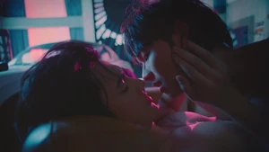 Pit Babe (Legendado) - Temporada 1 Episódio 01